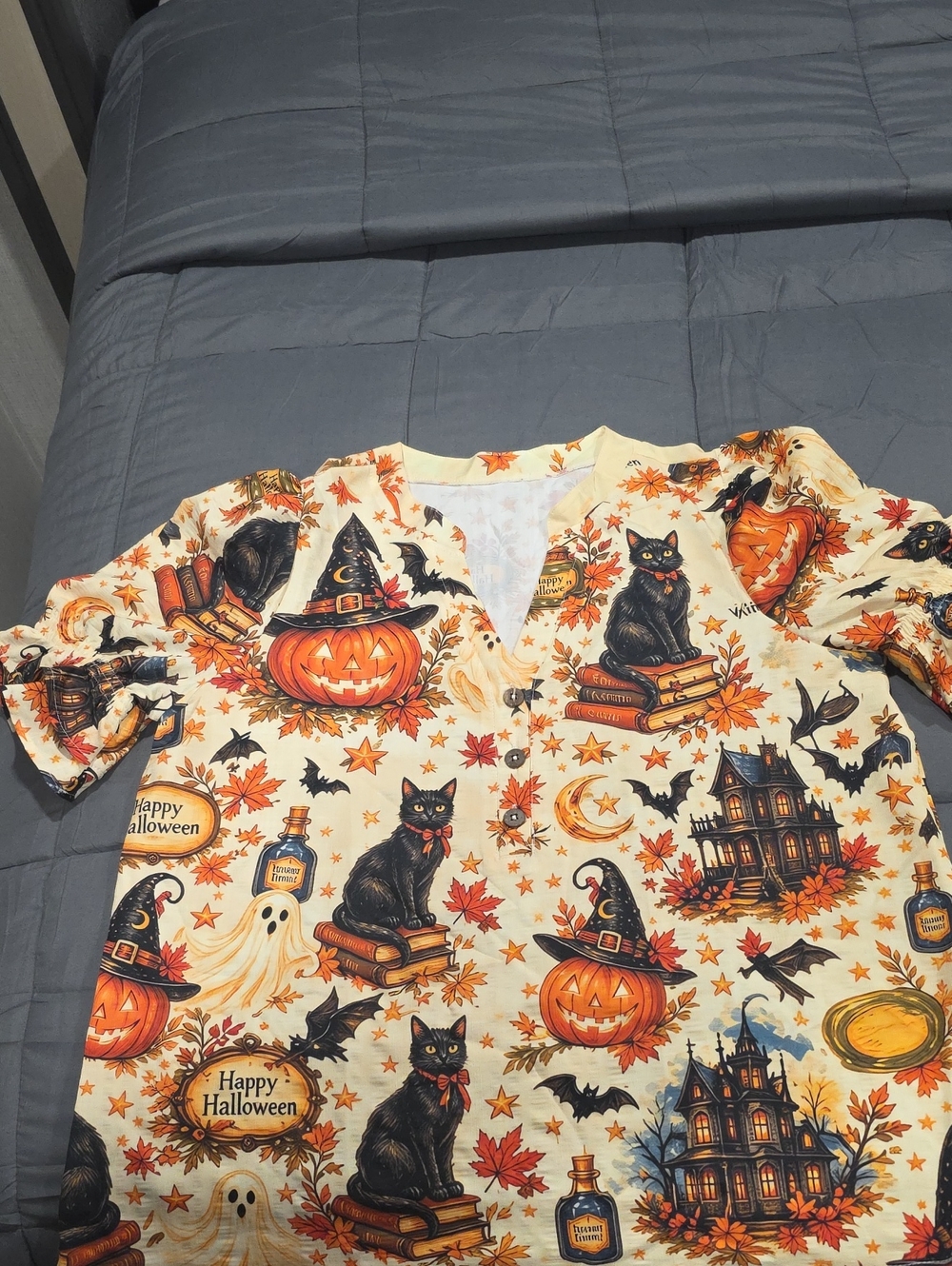 Halloween women Top with Black Cat & Pumpkin Print - Cream
